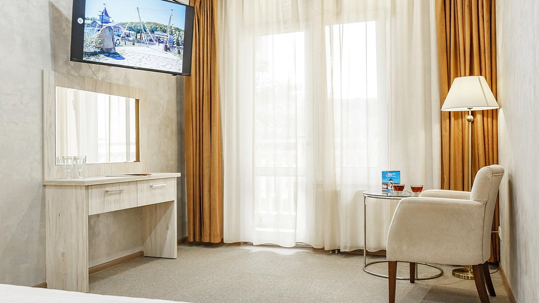 Люкс Семейный 2-местный 2-комнатный