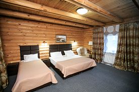 Супериор трехместный, Парк-отель Кленовая роща, Спасск