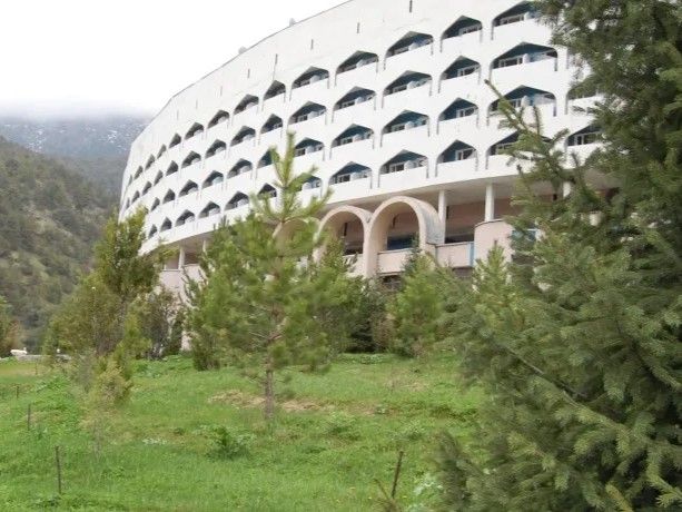 Фасад | Заамин, Джизакская