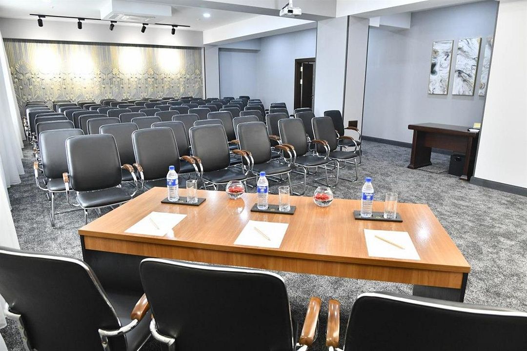 Конференц зал