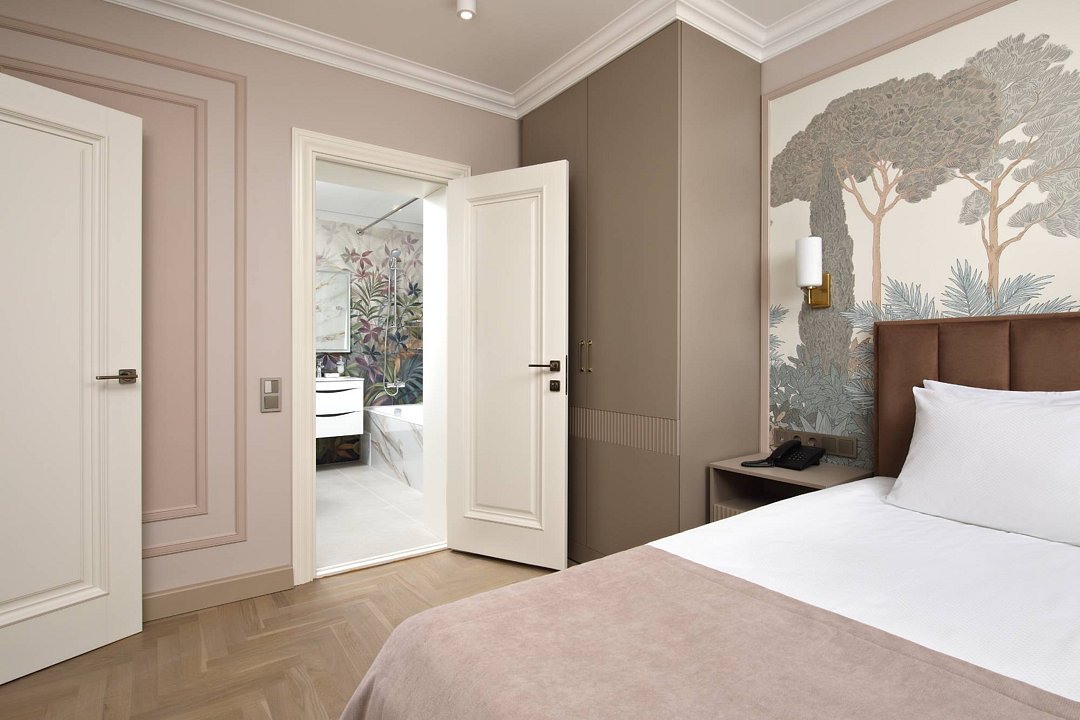 Люкс 2-местный 2-комнатный (с балконом, корпус № 5)