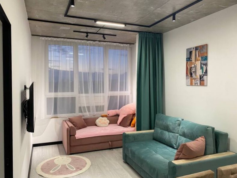 Пикассо — индустриальный шик с яркими акцентами, Калининградская область: фото 2