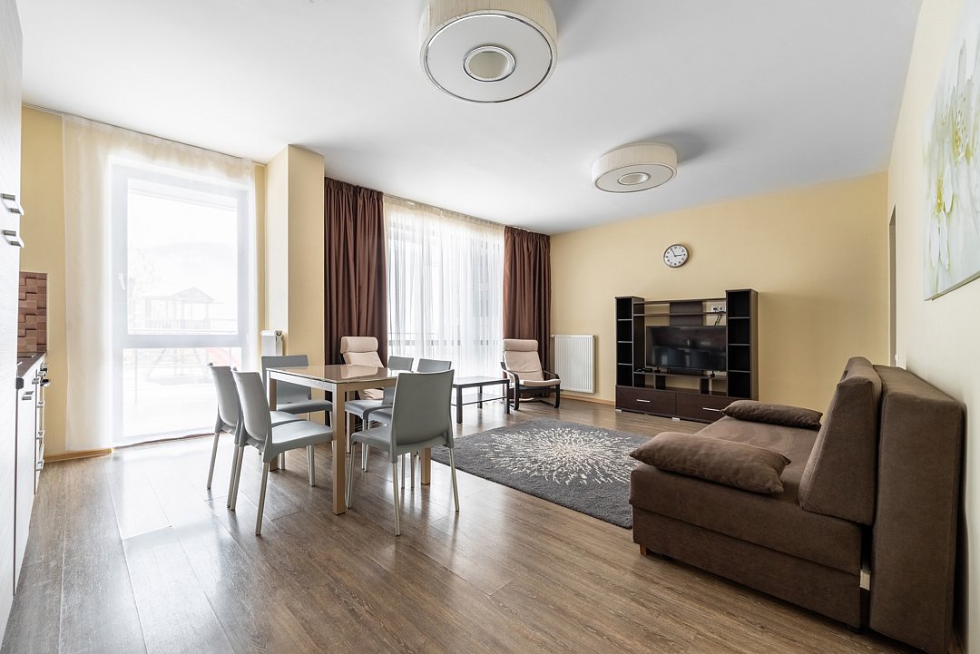 Апартаменты Улучшенный 6-местный 2-комнатный (с 2 спальнями, DBL)