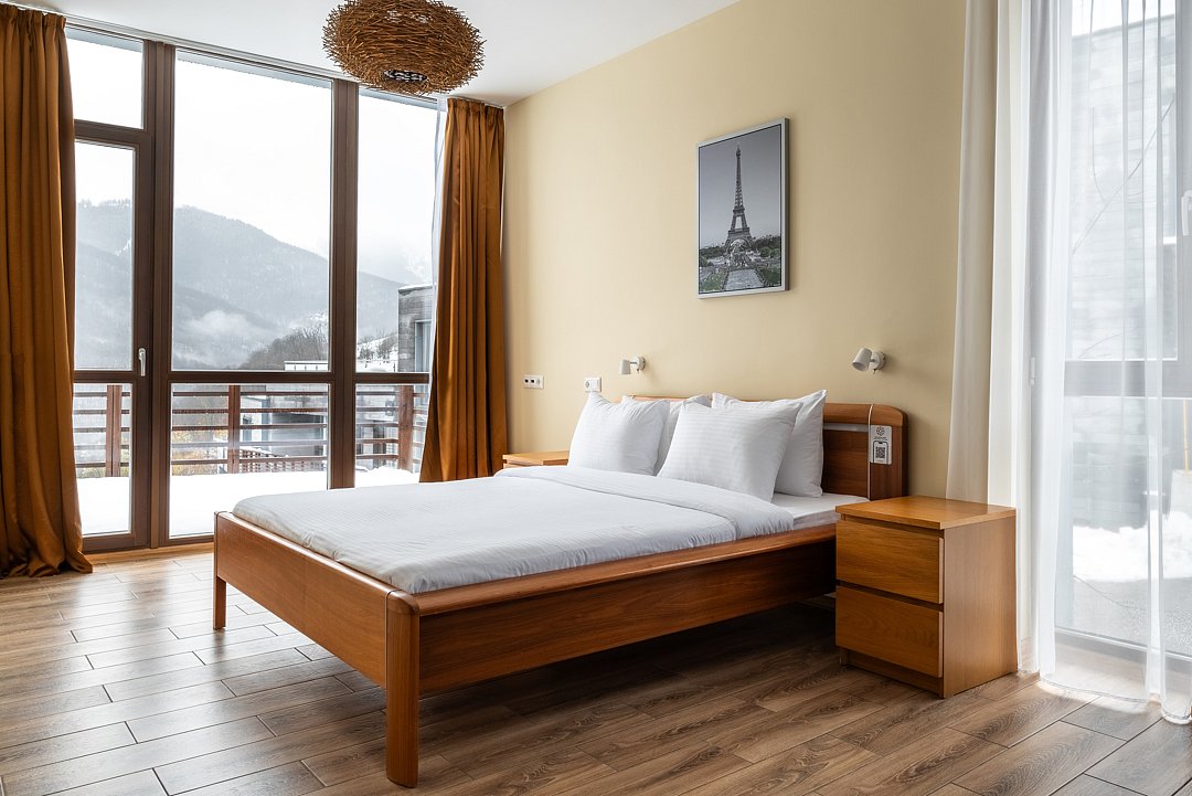 Вилла 9-местный 5-комнатный (с 4 спальнями, вид на горы)