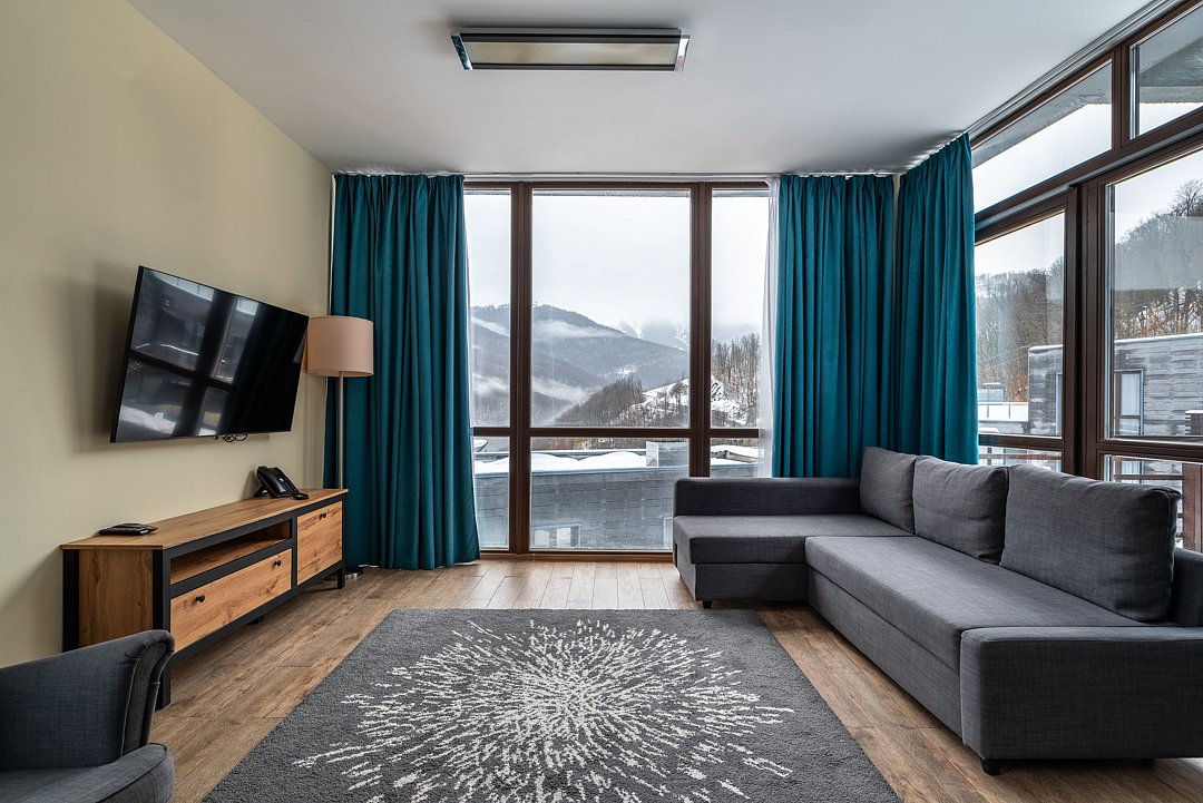 Вилла 9-местный 5-комнатный (с 4 спальнями, вид на горы)