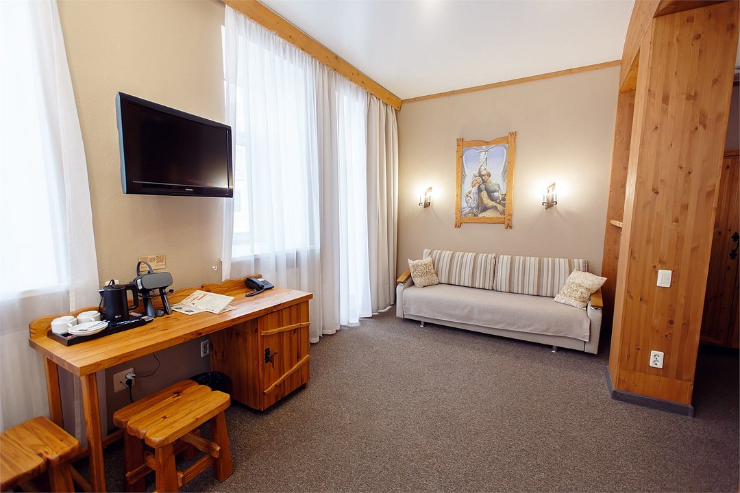 Люкс 2-местный 2-комнатный (Фирменный)