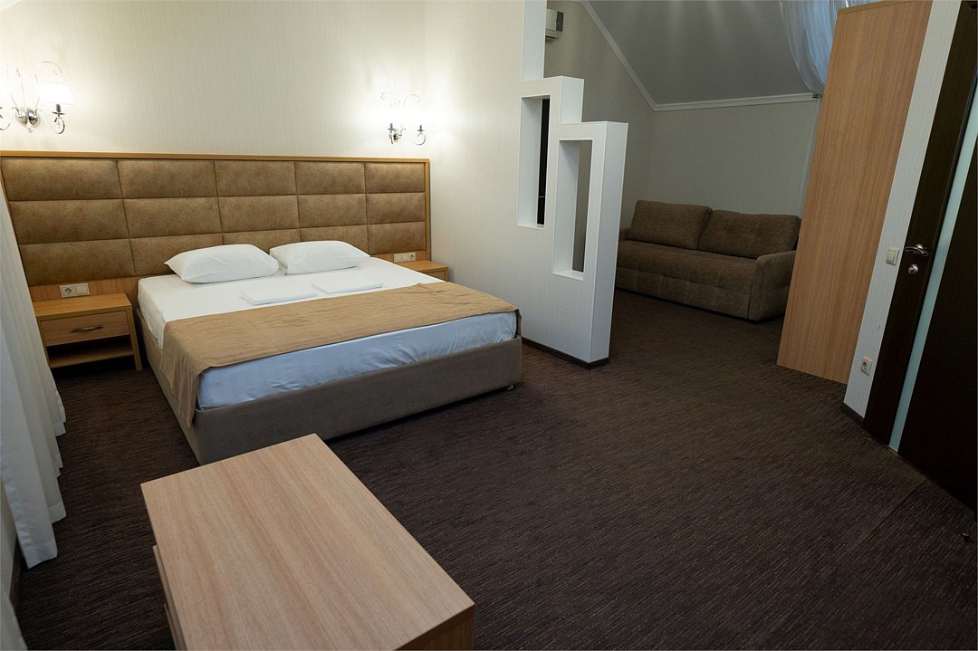 Джуниор сюит 2-местный (Люкс 1)