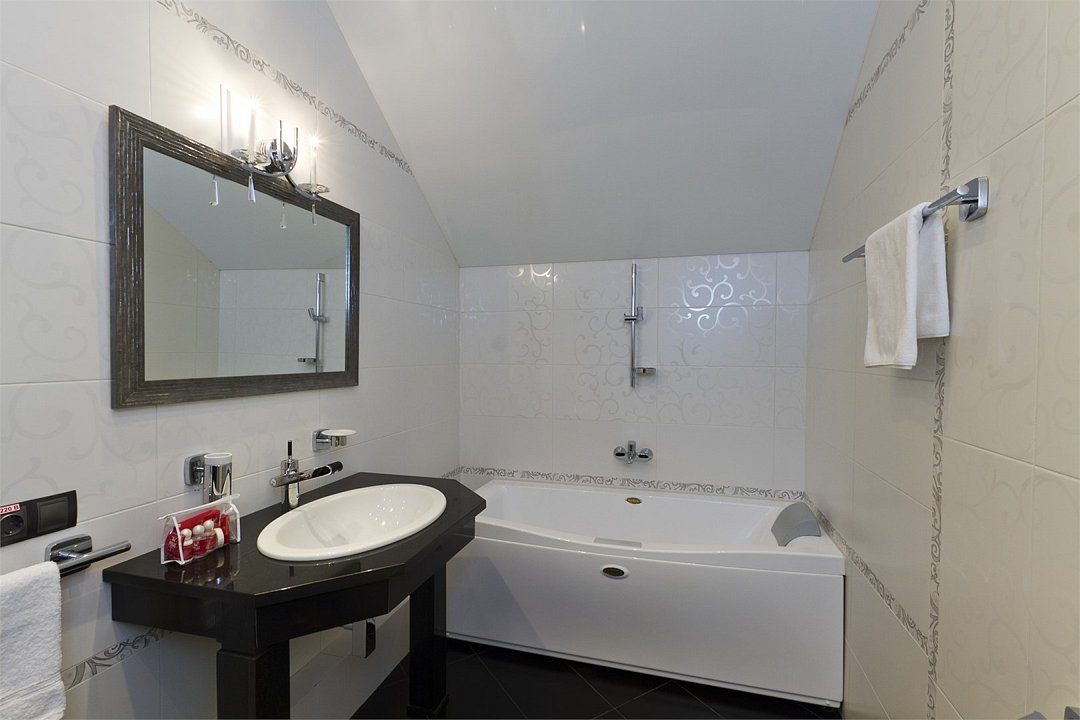 Джуниор сюит 2-местный (Люкс 1)