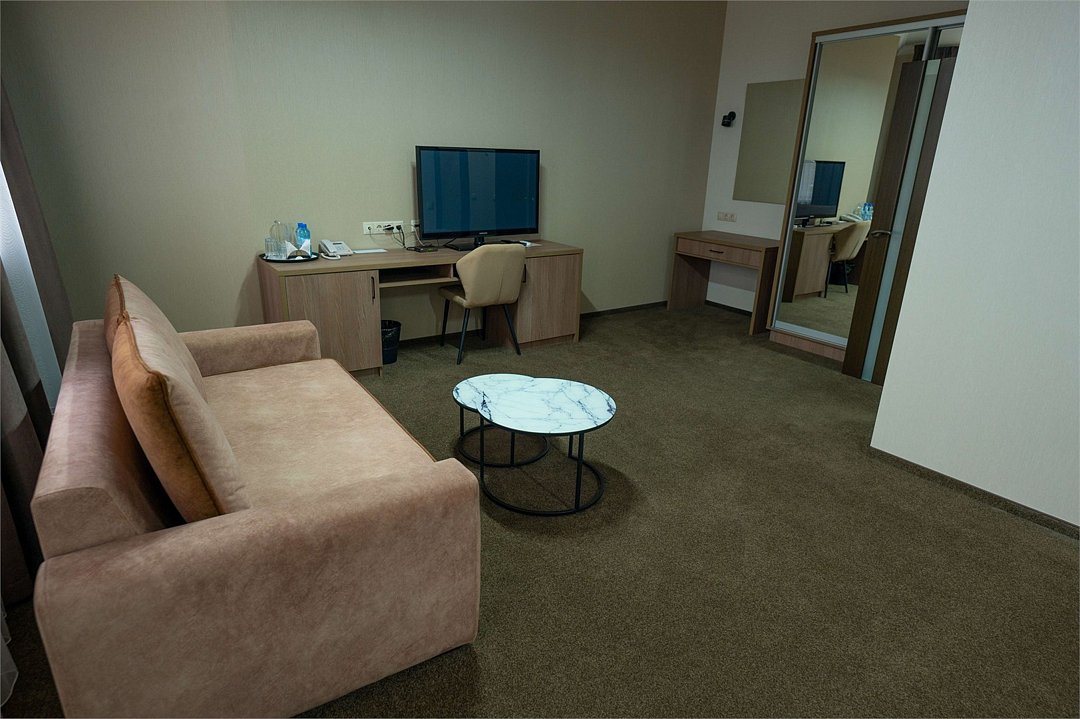 Джуниор сюит 2-местный (Люкс 2)