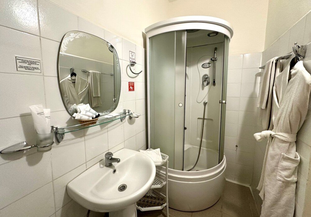 Люкс 2-местный 2-комнатный (с балконом)