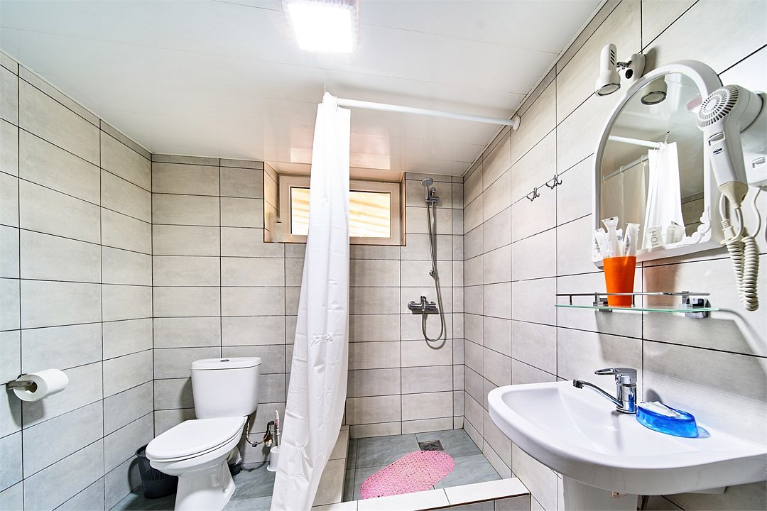 Домик гостевой 4-местный 3-комнатный