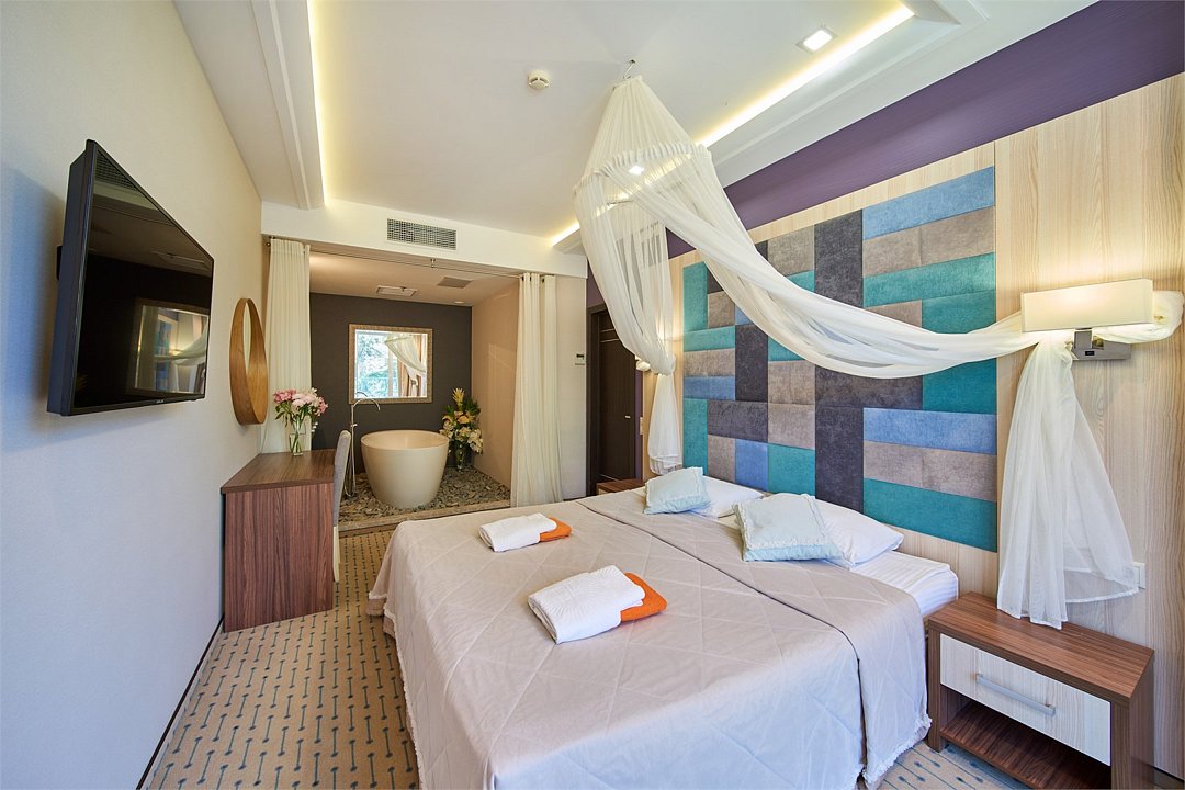 Люкс 2-местный 2-комнатный (Романтический)