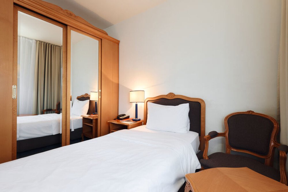 Стандартный 1-местный