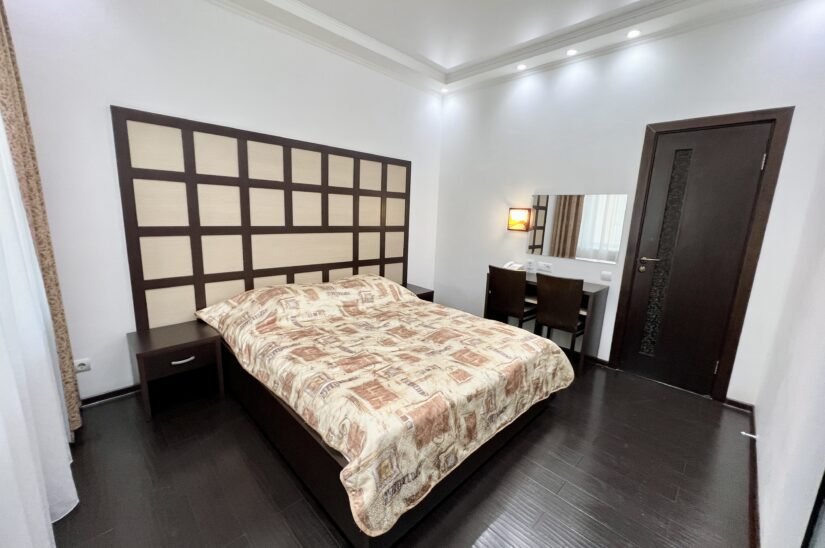 Люкс 1-местный 2-комнатный Японский