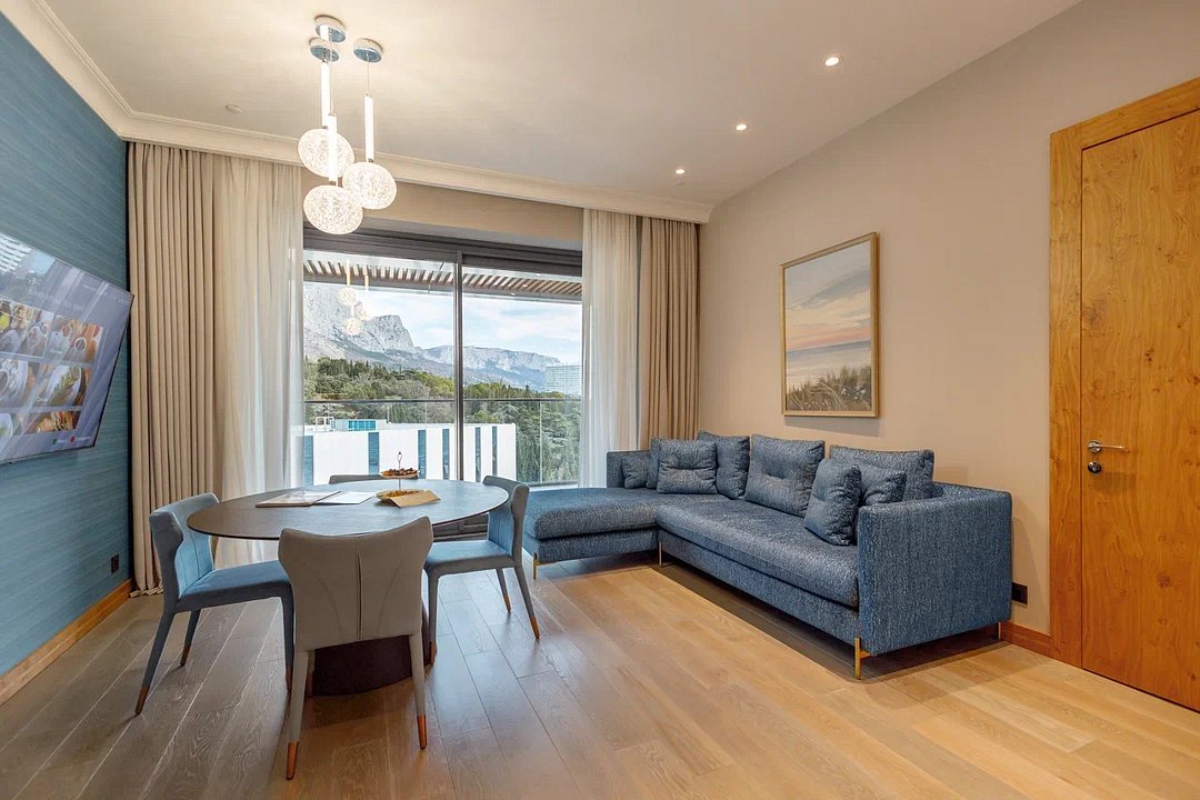 Джуниор Сюит Премиум 2-местный 2-комнатный (с видом на парк)