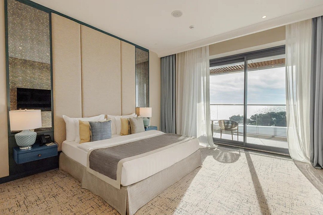 Люкс 2-местный 2-комнатный (с видом на море)