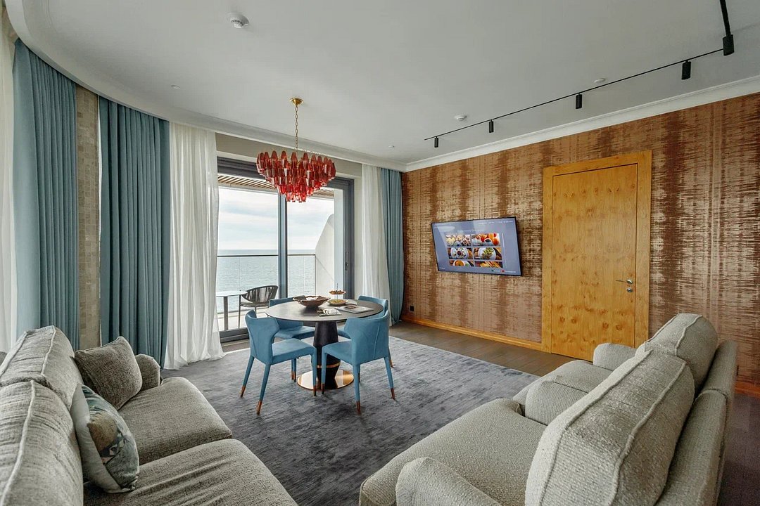 Люкс Представительский 2-местный 2-комнатный (с видом на море)