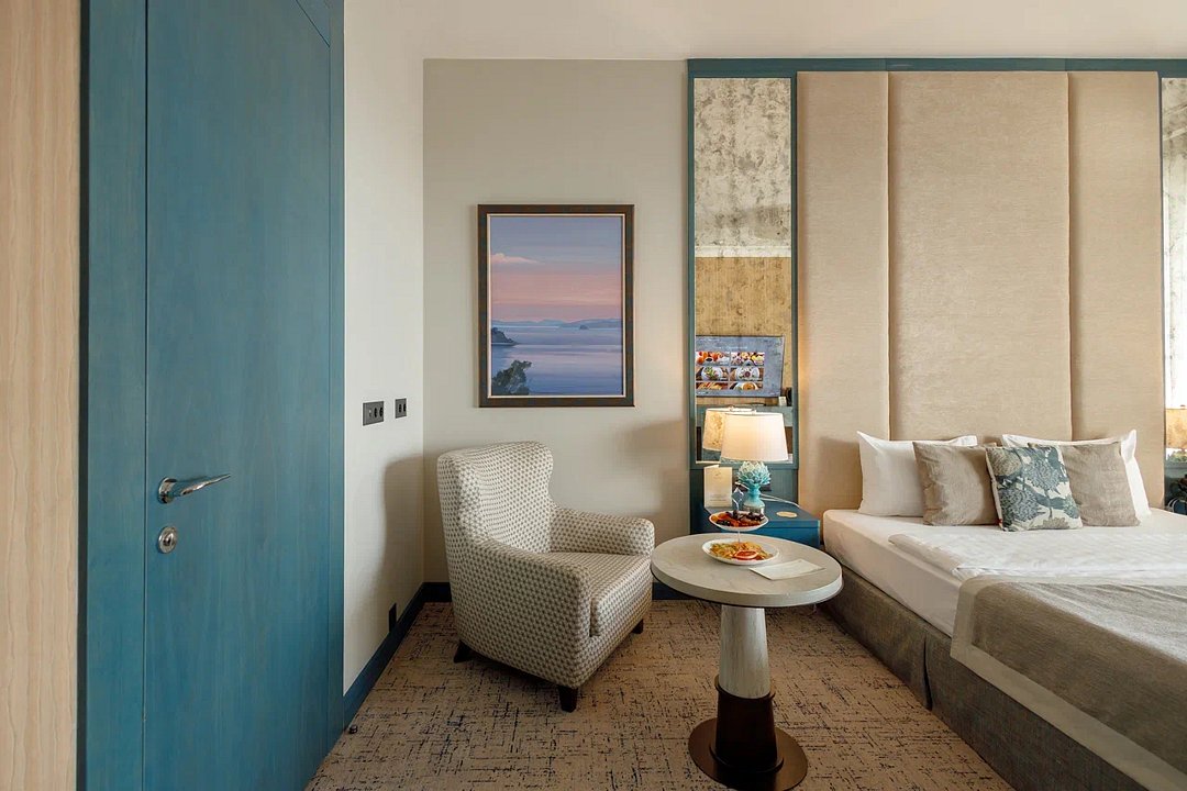 Супериор 2-местный (с видом на море)