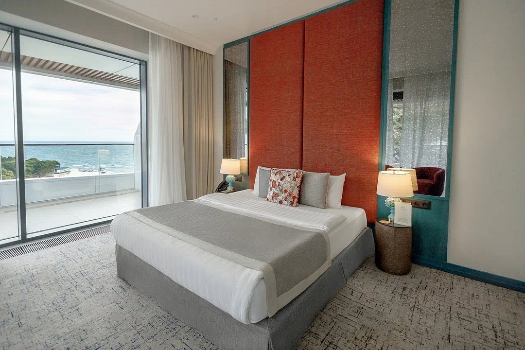 Супериор 2-местный (с видом на море)