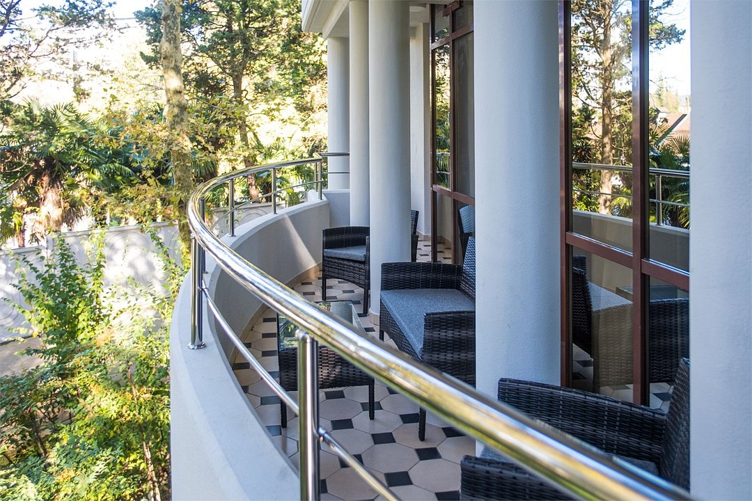 Коттедж 6-местный 3-этажный