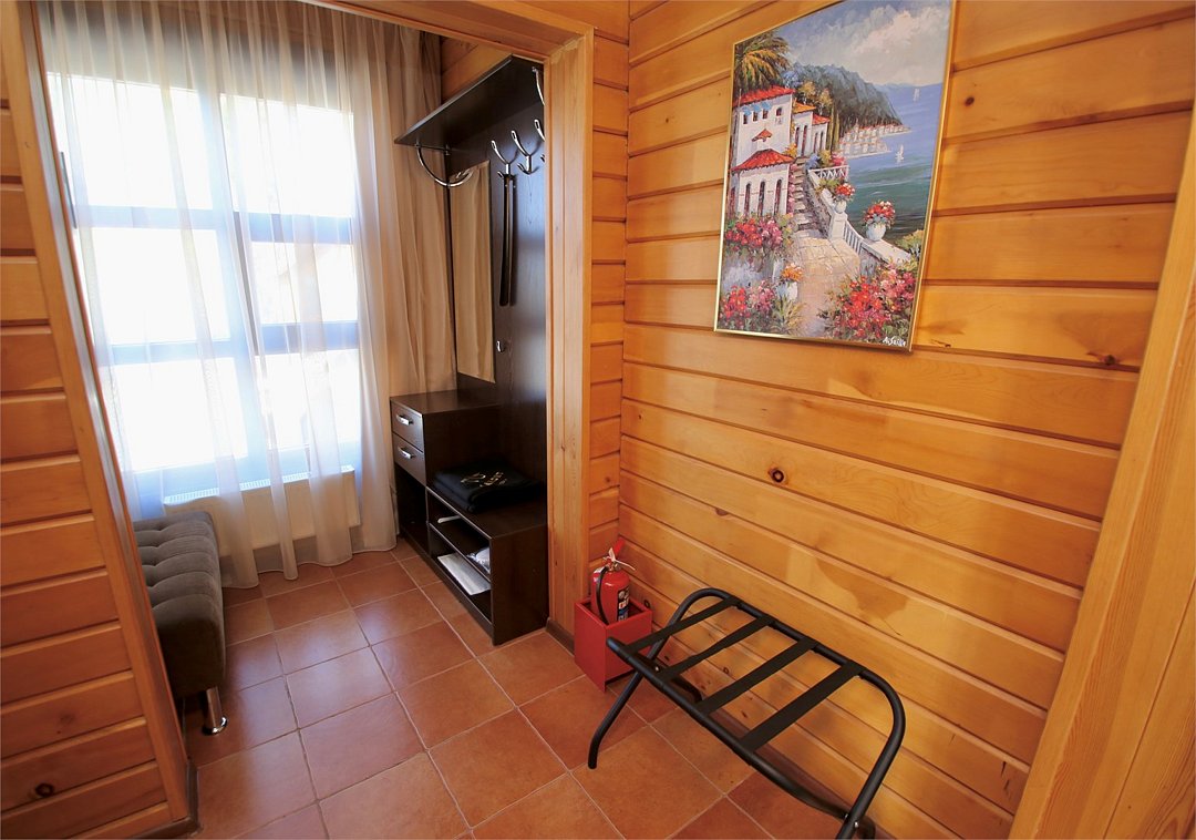 Дом Гостевой 4-местный 2-комнатный Luxe