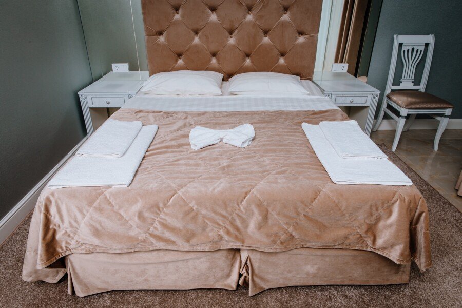 Люкс 4-местный 2-комнатный (с балконом)