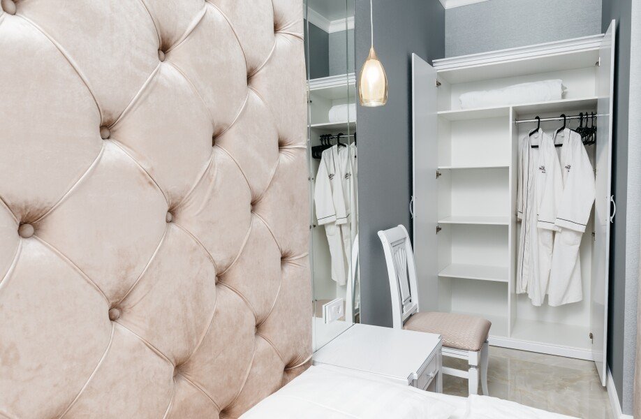 Люкс 4-местный 2-комнатный (с балконом)