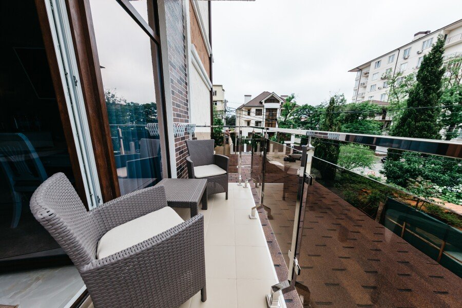 Улучшенный 3-местный (с балконом)