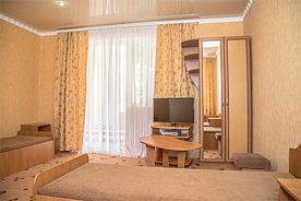 Стандарт 3-х местный в корпусе "Крымское Чудо", Гостиница Лазурный берег, Феодосия