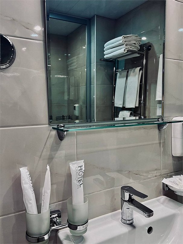 Стандартный 4-местный (односпальные кровати)