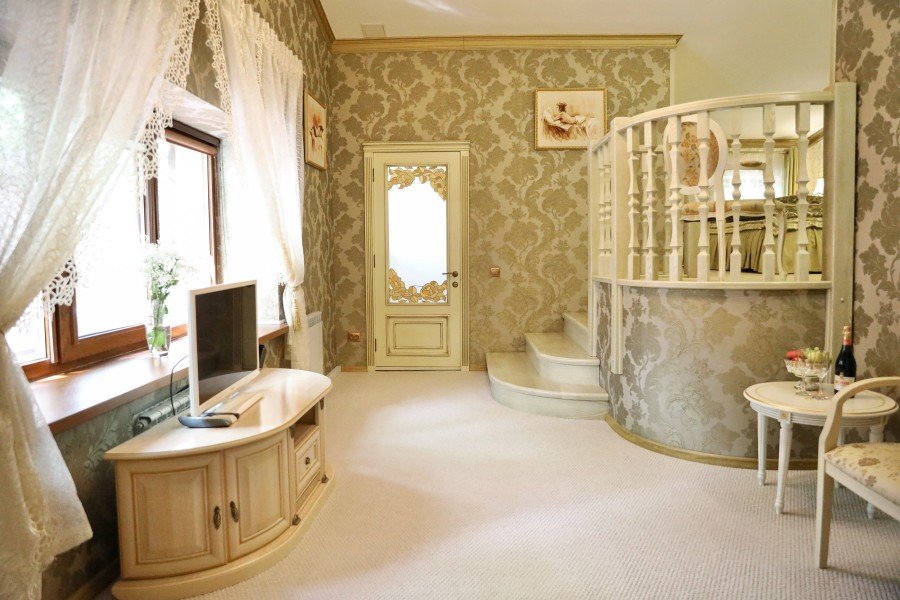 Люкс 2-местный 2-комнатный (Улучшенный)