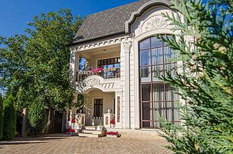 Элитные апартаменты на Декабристов 7