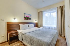 Двухместный люкс с 2 комнатами с видом на горы двуспальная кровать, Отель Sokroma Пик-Шале, Кировск