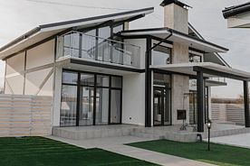 Шестиместная вилла Deluxe с 4 комнатами с балконом и с красивым видом из окна, Вилла Премиальный курортный комплекс RED BRIDGE RESORT relax&spa, Майкоп