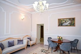Апартаменты, Отель Pirani, Изворотень