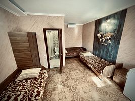 Трёхместный номер Comfort с балконом, Отель Оазис, село Береговое, Бахчисарайский район