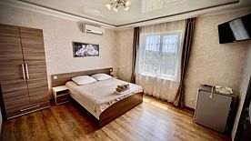 Двухместный номер Comfort двуспальная кровать, Отель Оазис, село Береговое, Бахчисарайский район