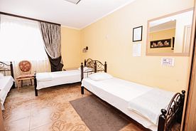 Трёхместный номер №308, Отель Садко, Кропоткин