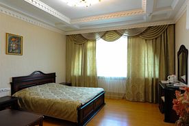 Двухместный полулюкс двуспальная кровать, Отель Эдельвейс, Черкесск