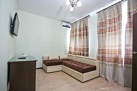Двухместный люкс с 2 комнатами двуспальная кровать, Отель Альбатрос, Уссурийск