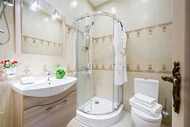 Трёхместный номер Comfort с видом на город, Отель Авеню 22, Санкт-Петербург