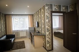 Двухместный люкс двуспальная кровать, Отель Гостиница Дружба, Кольчугино