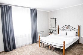 Двухместный номер Superior двуспальная кровать, Отель Гостиница Аквамарин, Лениногорск