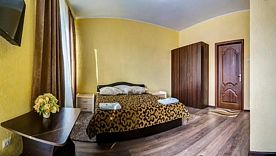 Двухместный номер Deluxe двуспальная кровать, Отель Мидас, Темрюк
