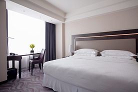 Двухместный полулюкс двуспальная кровать, Отель SheratonPlaza Ufa Congress Hotel, Уфа