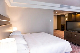 Двухместный люкс двуспальная кровать, Отель SheratonPlaza Ufa Congress Hotel, Уфа
