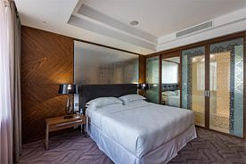Двухместный люкс Diplomatic двуспальная кровать, Отель SheratonPlaza Ufa Congress Hotel, Уфа