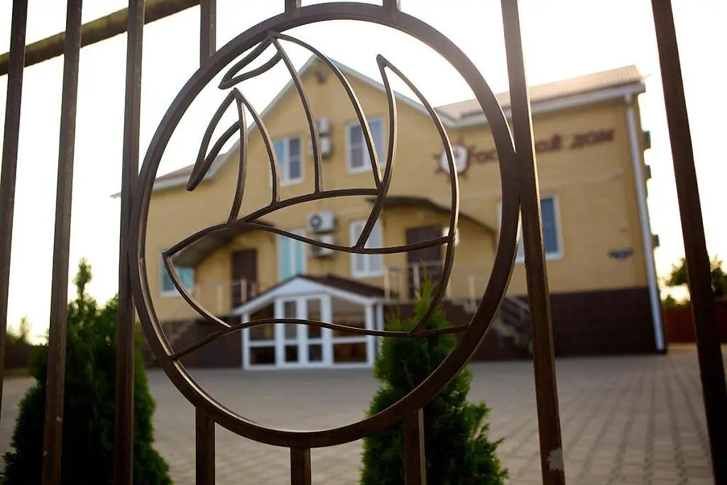 Отель Бриг, Темрюк, Краснодарский край