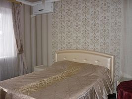 Двухместный номер Comfort с балконом двуспальная кровать, Отель Голд, Ковров