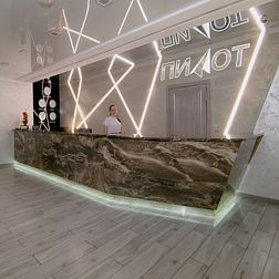 Отель Пилот